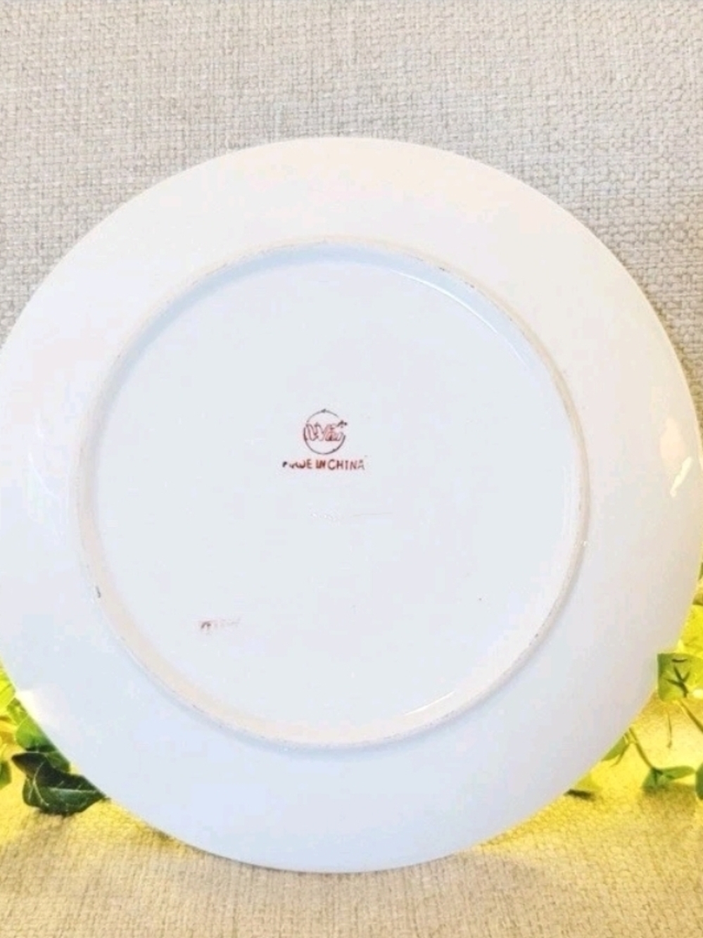 Decorative Porcelain Plate with Crane & Bamboo Motif - Pale Blue and Pink - Picture 3 of 3